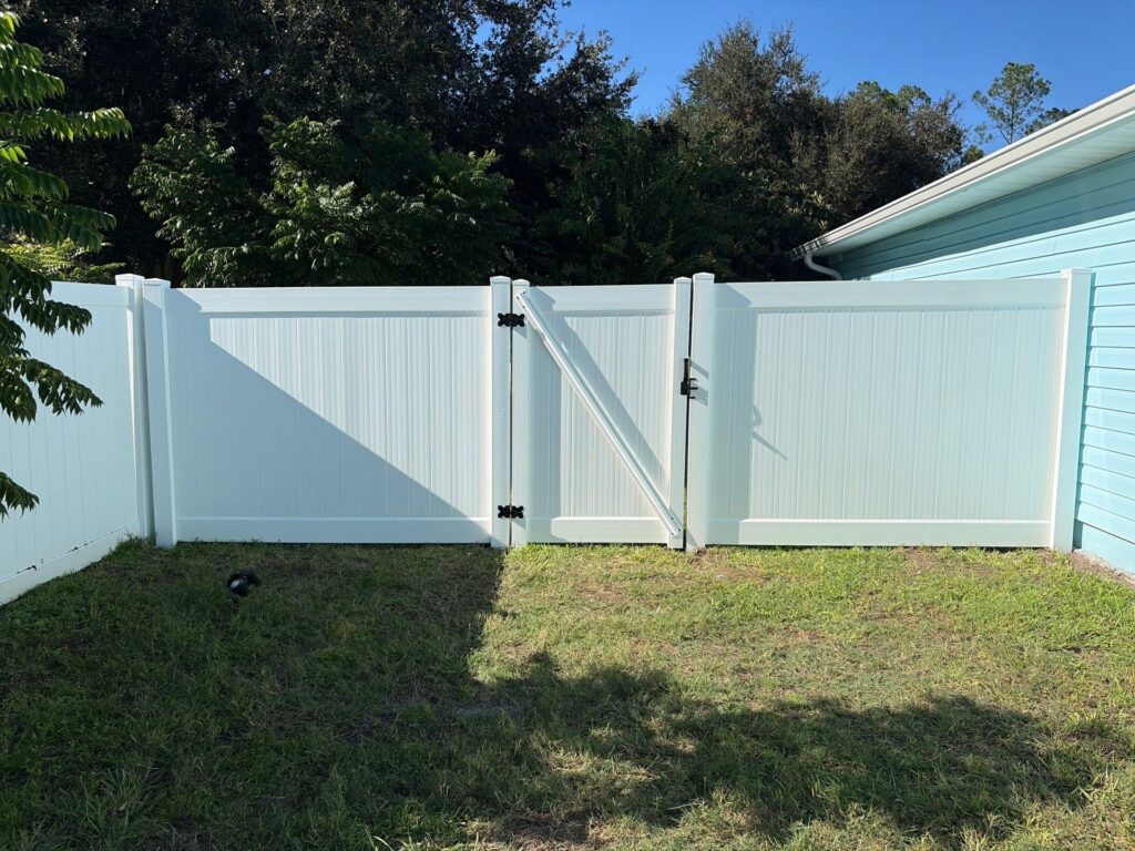 Vinyl fence installed by Fortera Fencing